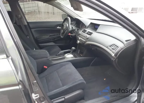 2011 Honda Accord 2.4 Lx z USA, uszkodzony, nr VIN 1HGCP2F32BA106938